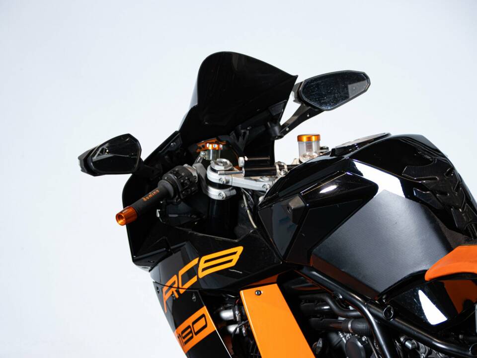 Bild 46/50 von KTM DUMMY (2011)
