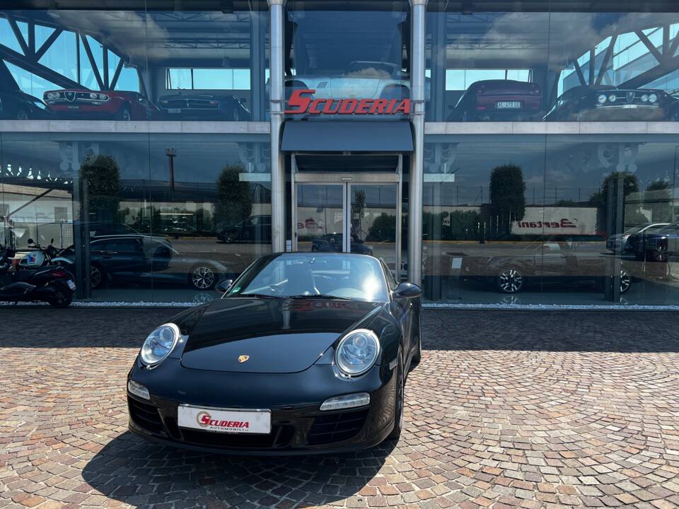 Bild 1/27 von Porsche 911 Carrera 4 GTS (2011)