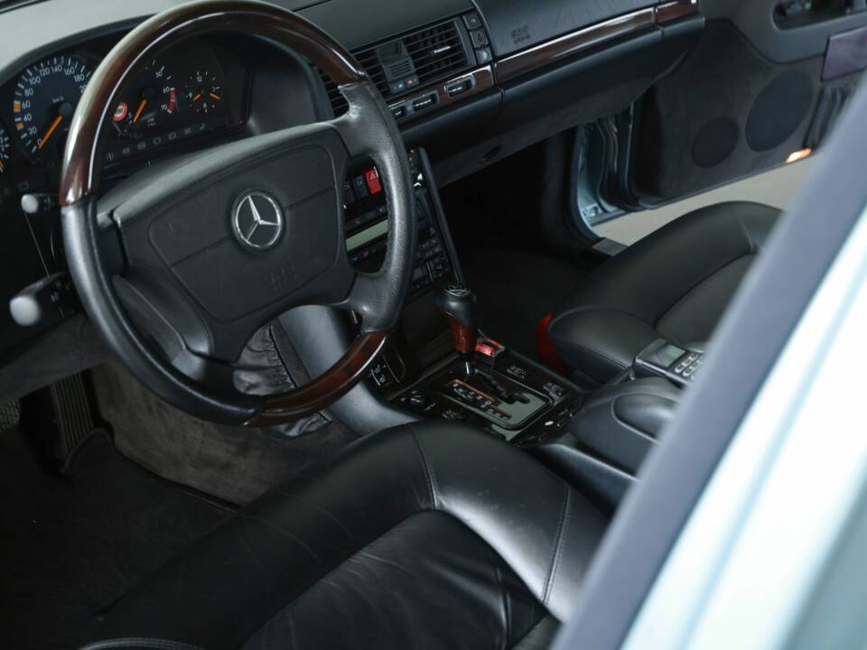 Bild 22/50 von Mercedes-Benz S 600 L (1999)