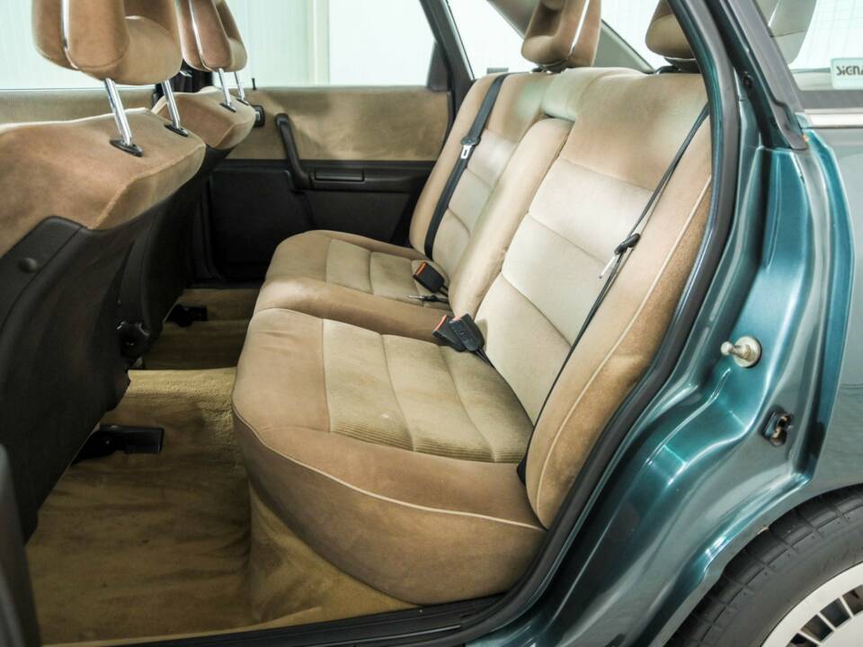 Image 33/41 of Audi 100 - 2.0 TD (1986)