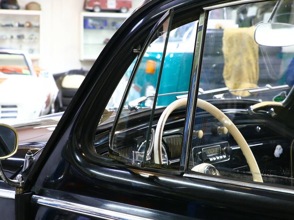 Image 13/22 of Volkswagen Beetle 1200 Export &quot;Dickholmer&quot; (1958)