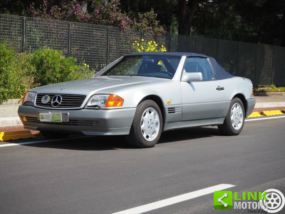 Imagen 1/37 de Mercedes-Benz 300 SL-24 (1992)