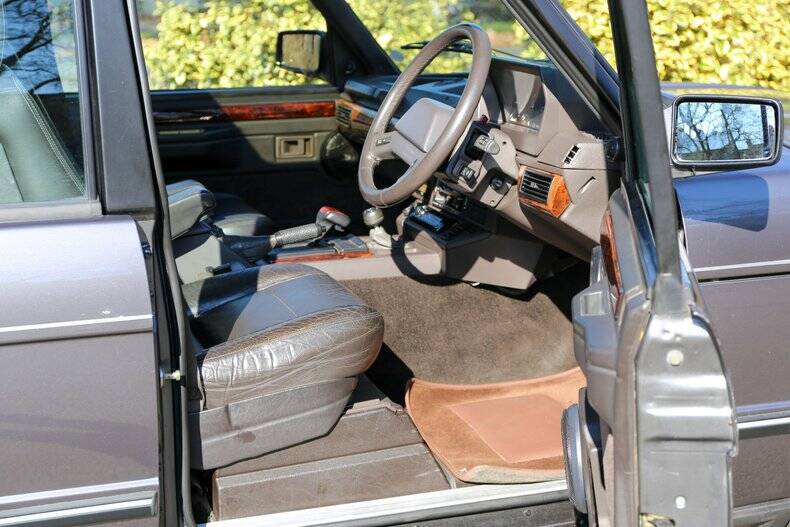 Image 3/50 of Land Rover Range Rover Vogue LSE (1994)