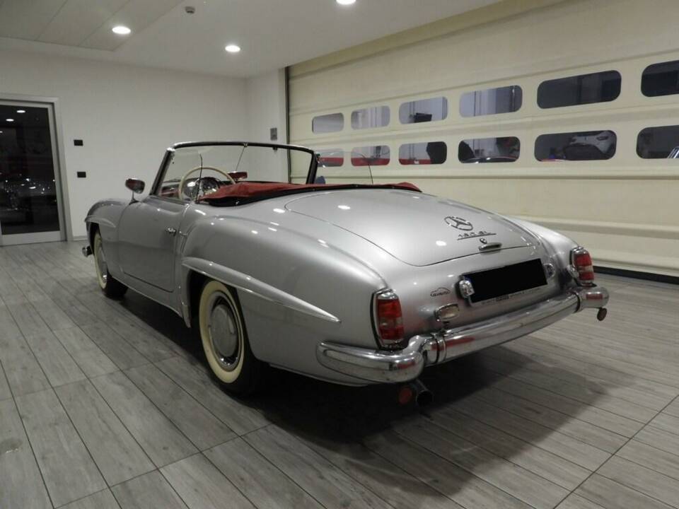 Image 3/15 of Mercedes-Benz 190 SL (1961)