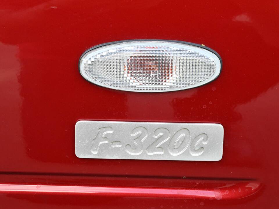 Image 30/35 of Holden Monaro CAPA F 320 C (2003)