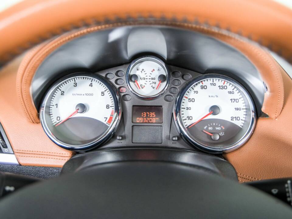 Image 15/50 de Peugeot 207 CC 1.6 VTi (2008)