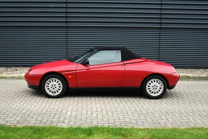 Bild 4/7 von Alfa Romeo Spider 2.0 Twin Spark 16V (1996)