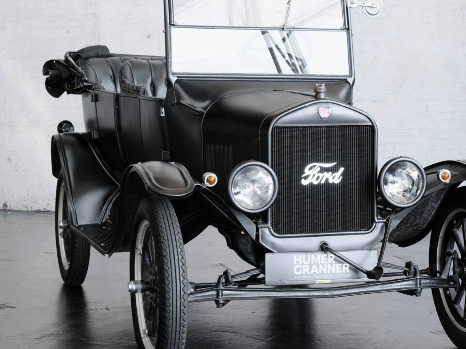 Bild 33/39 von Ford Model T Runabout (1924)