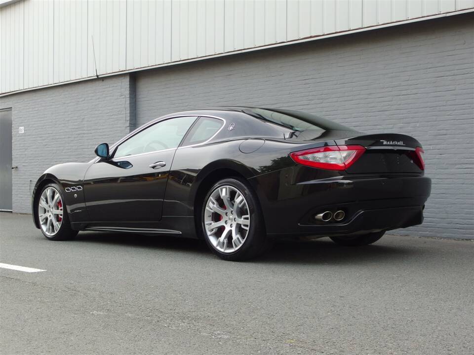 Afbeelding 3/100 van Maserati GranTurismo S (2010)