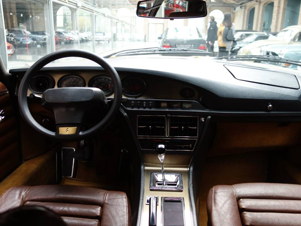 Image 22/32 de Citroën SM injection (1973)