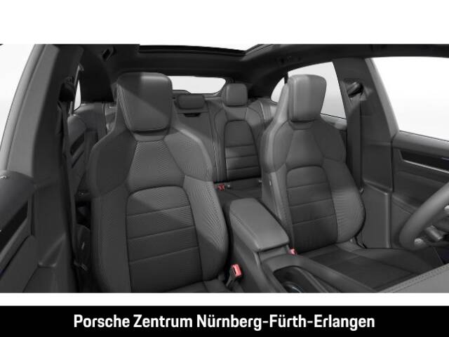 Image 9/13 of Porsche Macan 4 (2025)