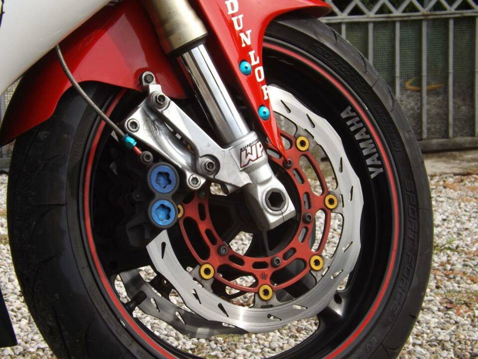 Immagine 42/50 di Yamaha DUMMY (1998)