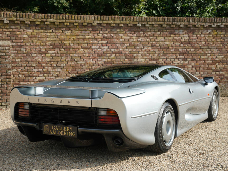 Bild 11/50 von Jaguar XJ 220 (1994)