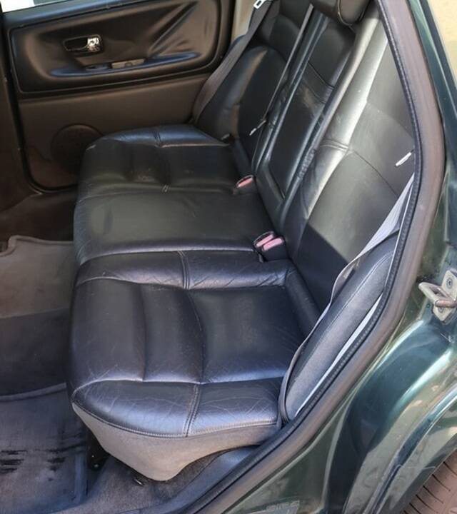 Bild 34/40 von Volvo V 70 2.0 T5 (1997)