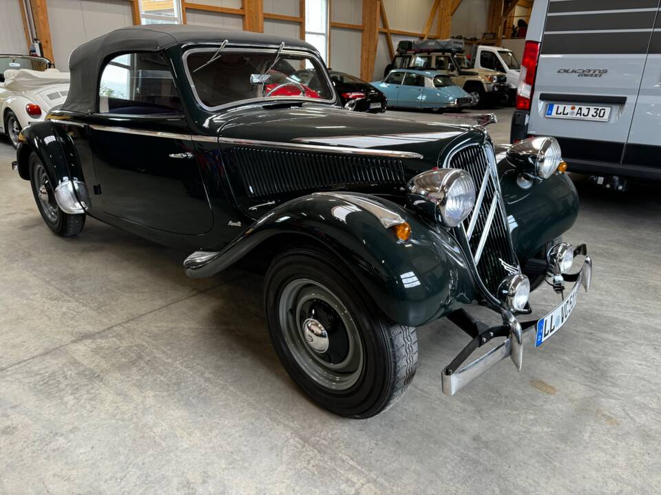 Image 4/40 of Citroën Traction Avant 11 BL (1951)