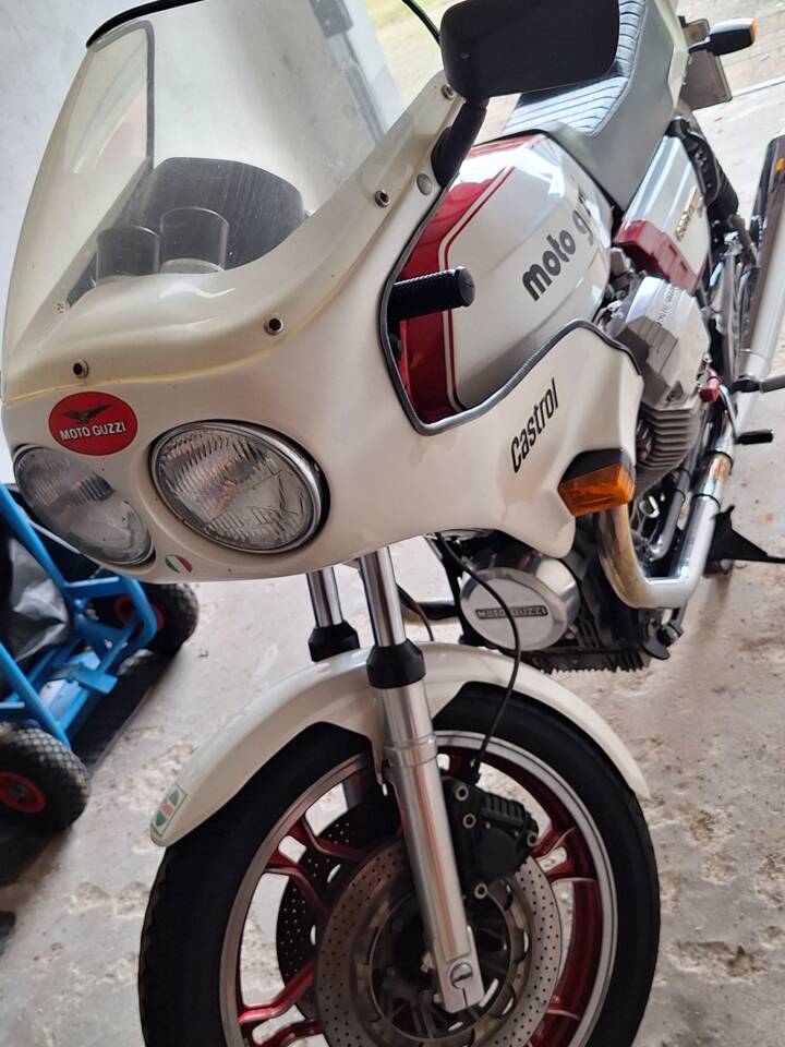 Immagine 2/7 di Moto Guzzi 850 LeMans III (1983)