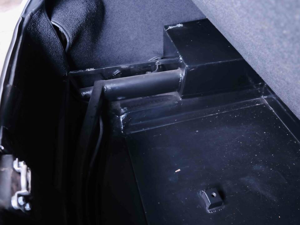 Image 29/36 of Ferrari 330 GT 2+2 (1964)