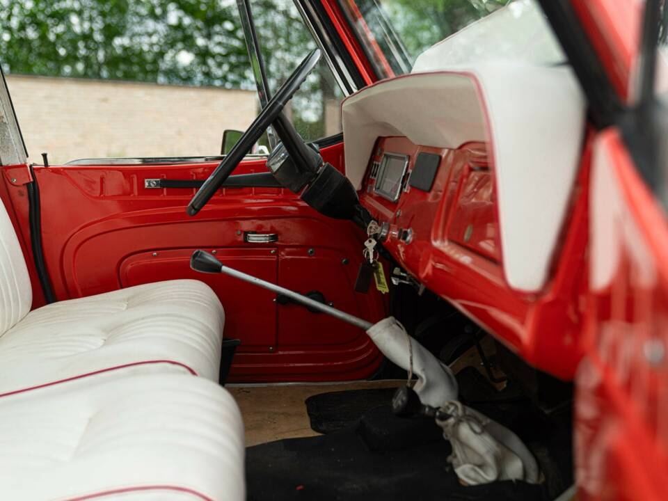 Imagen 30/50 de Jeep Commando (1976)