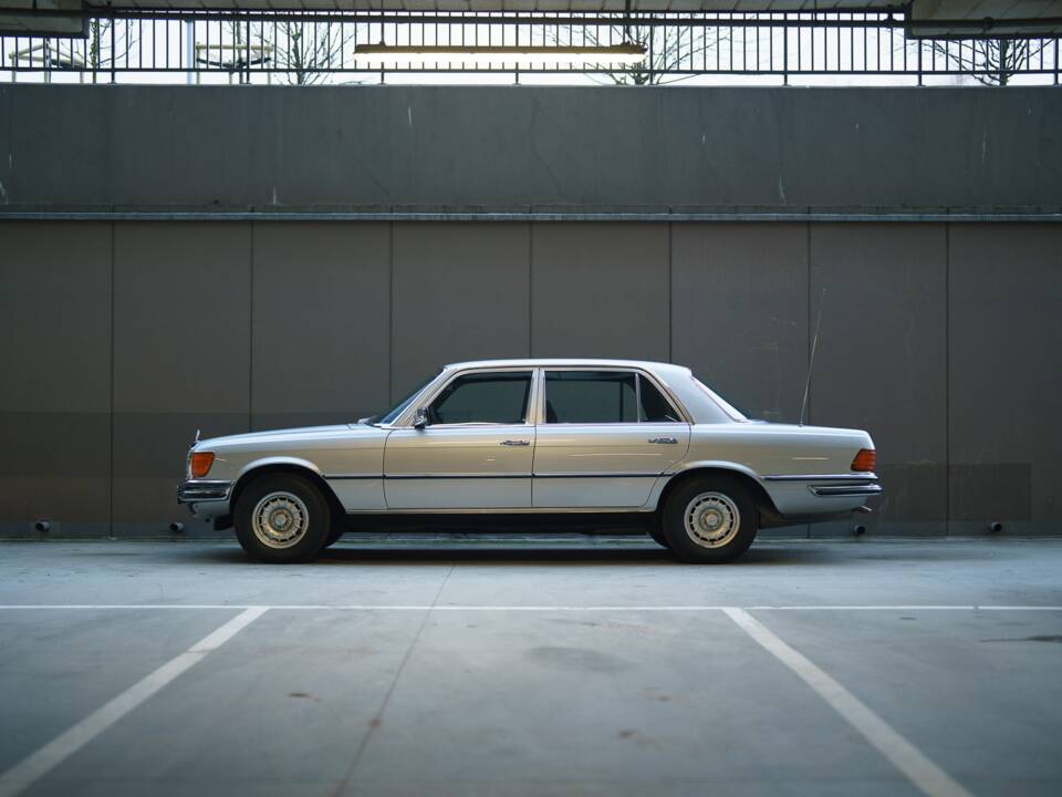 Bild 2/95 von Mercedes-Benz 450 SEL 6,9 (1976)