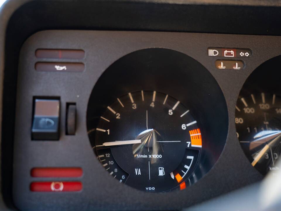 Bild 39/54 von Volkswagen Golf Mk I GTI 1.6 (1980)