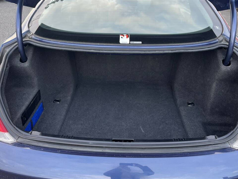 Image 27/55 of ALPINA B6 Coupé (2006)