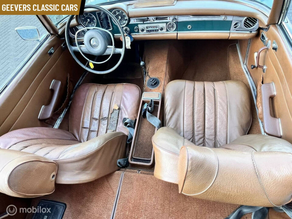 Image 18/44 of Mercedes-Benz 280 SL (1970)