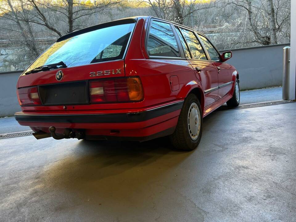 Bild 63/108 von BMW 325ix (1989)