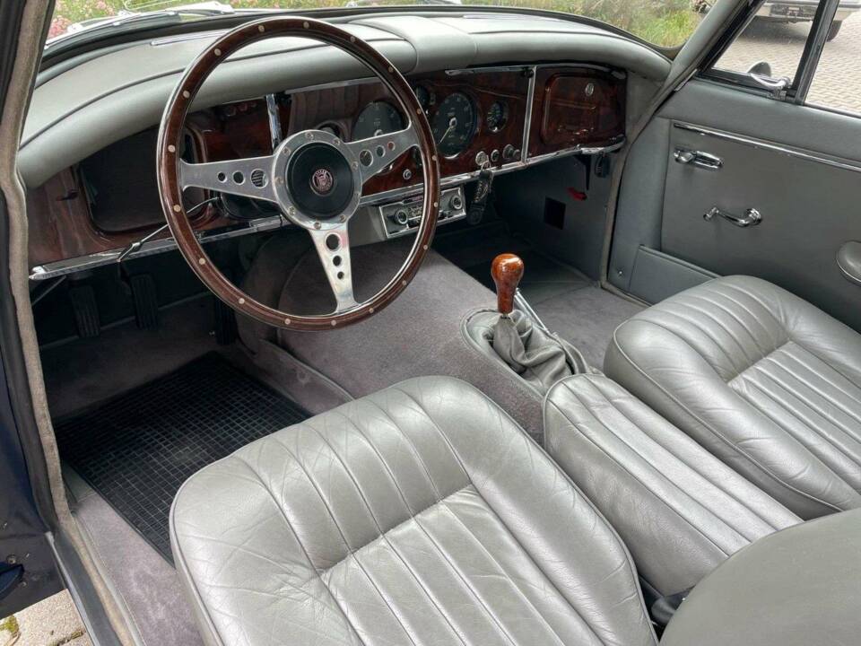 Image 11/20 of Jaguar XK 150 SE FHC (1958)