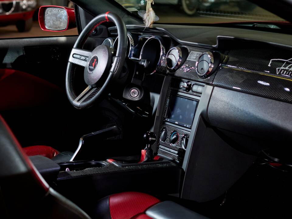 Image 57/68 of Ford Mustang GT (2005)