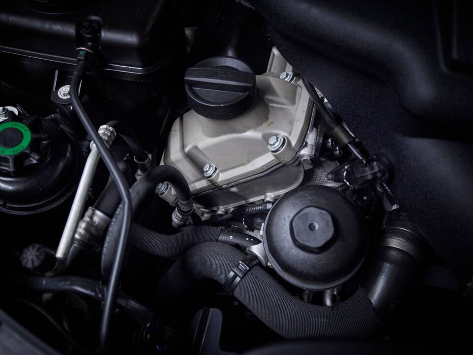 Image 92/100 of BMW M3 (2006)