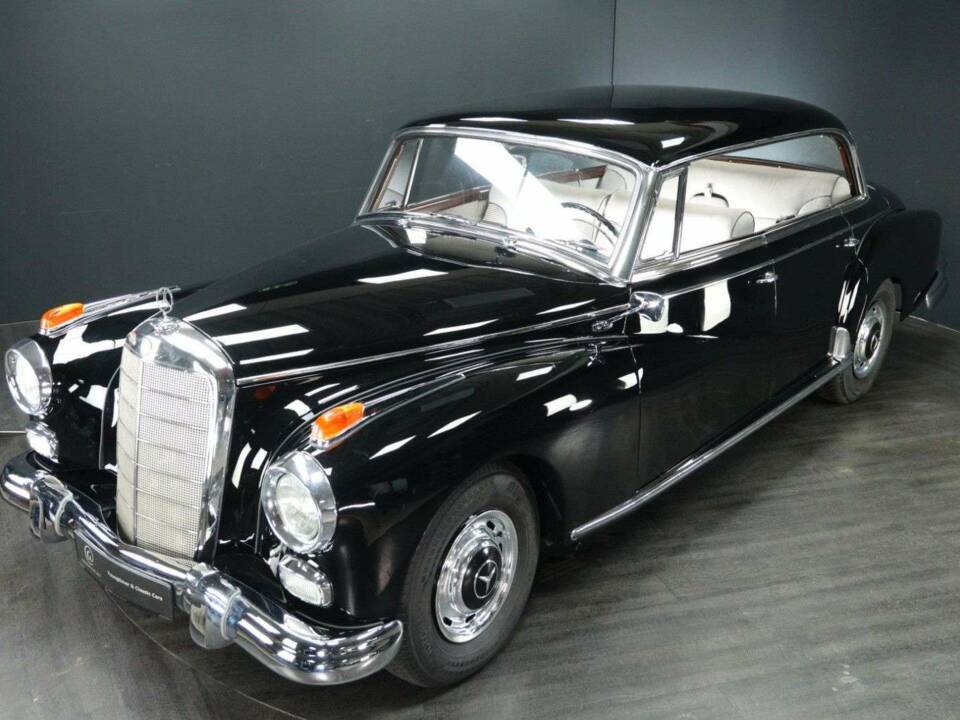 Image 35/50 de Mercedes-Benz 300 d (1958)