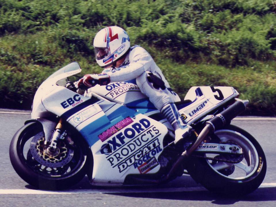 Immagine 17/17 di Ducati DUMMY (1992)
