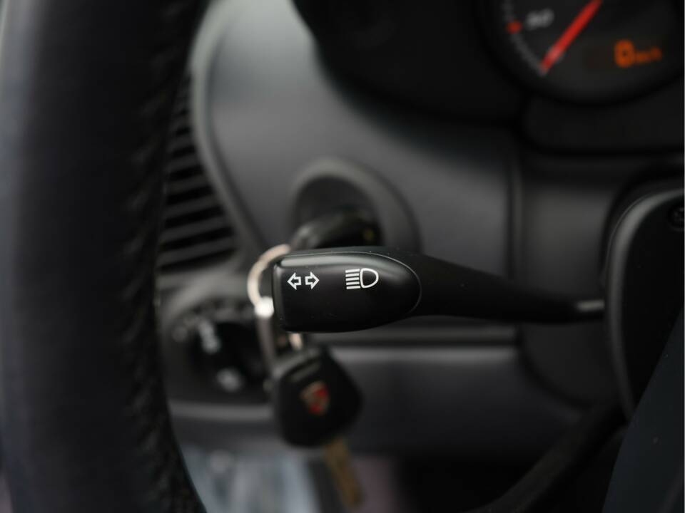 Image 24/45 de Porsche Boxster (2003)