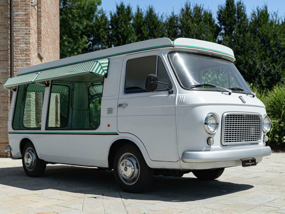 Imagen 2/39 de FIAT 238 - 1500 (1976)