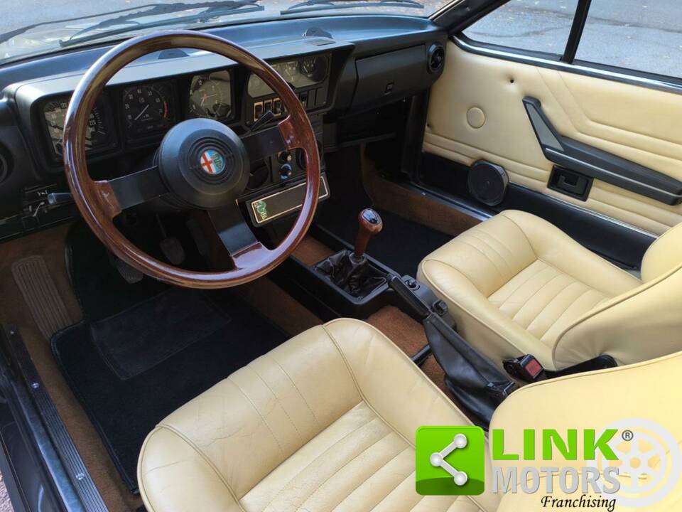 Bild 3/10 von Alfa Romeo GTV 6 2.5 (1980)