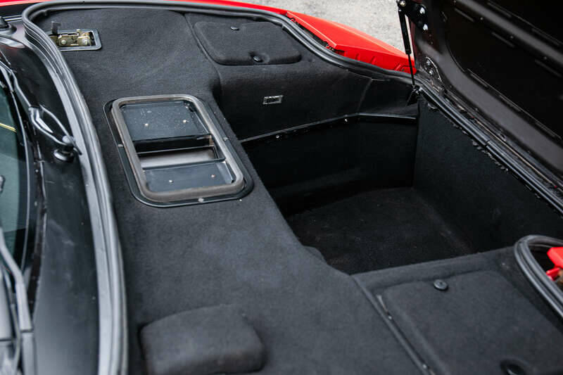 Immagine 12/29 di Ferrari F 355 Berlinetta (1998)