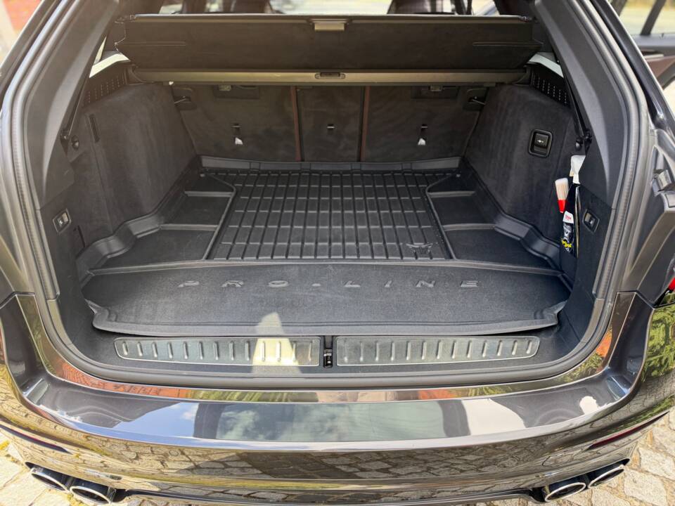 Image 12/28 of ALPINA D5 Touring (2018)