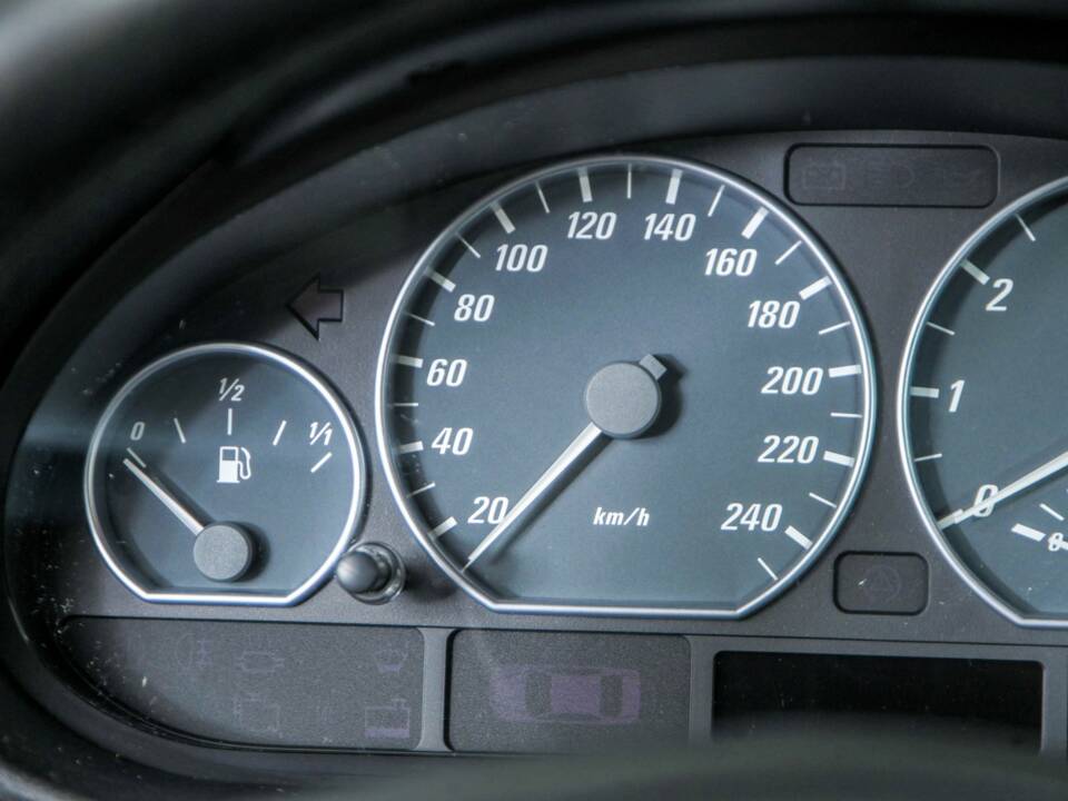 Bild 20/50 von BMW 320Ci (2003)