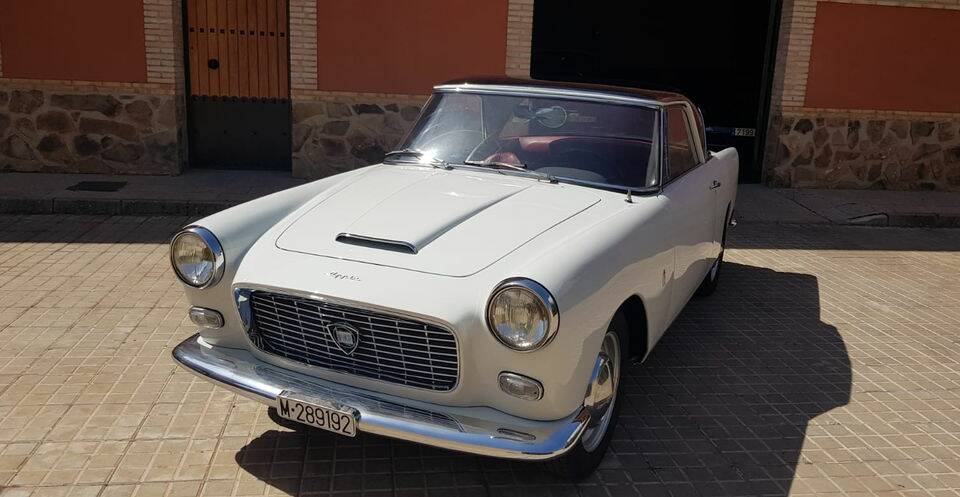 Imagen 7/8 de Lancia Appia Pininfarina (1972)