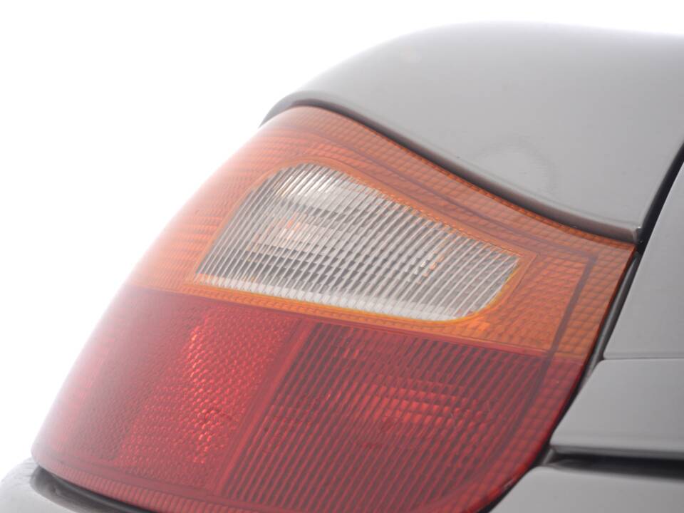 Image 17/30 of Porsche Boxster (1999)