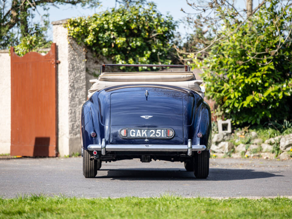 Afbeelding 8/45 van Bentley Mark VI Vanden Plas DHC (1947)