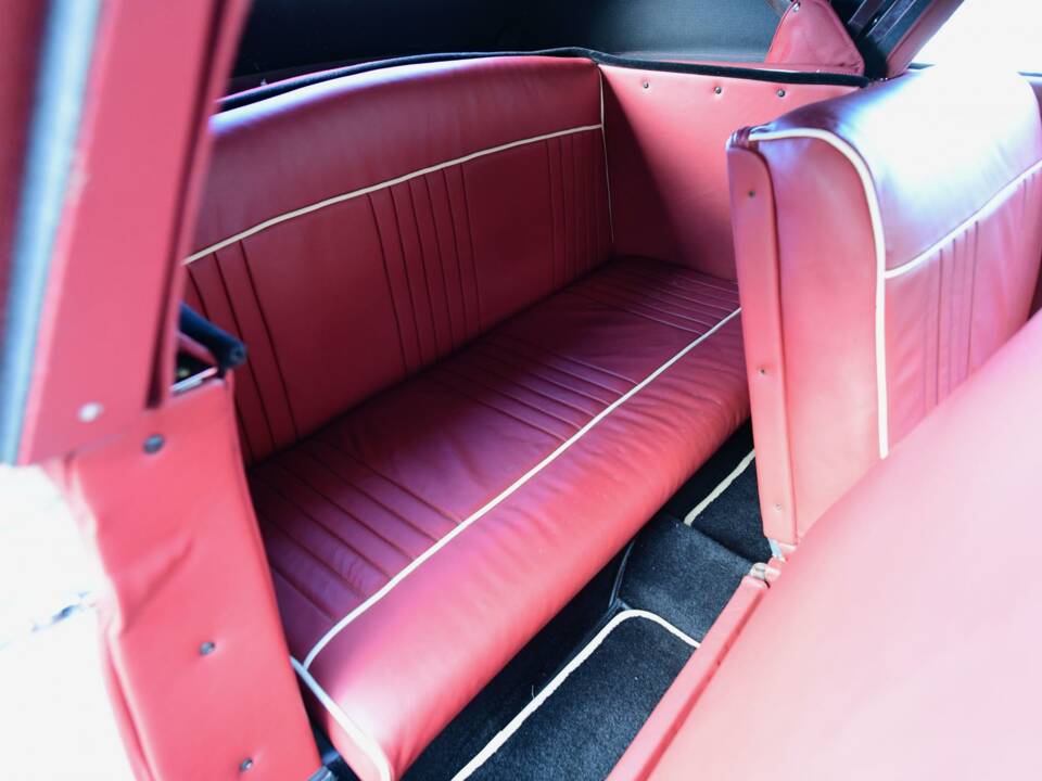 Image 18/41 of Austin A 90 Atlantic Convertible (1950)