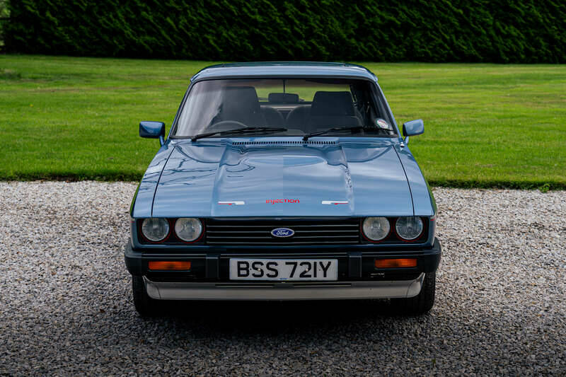 Bild 32/48 von Ford Capri 2,8i (1983)