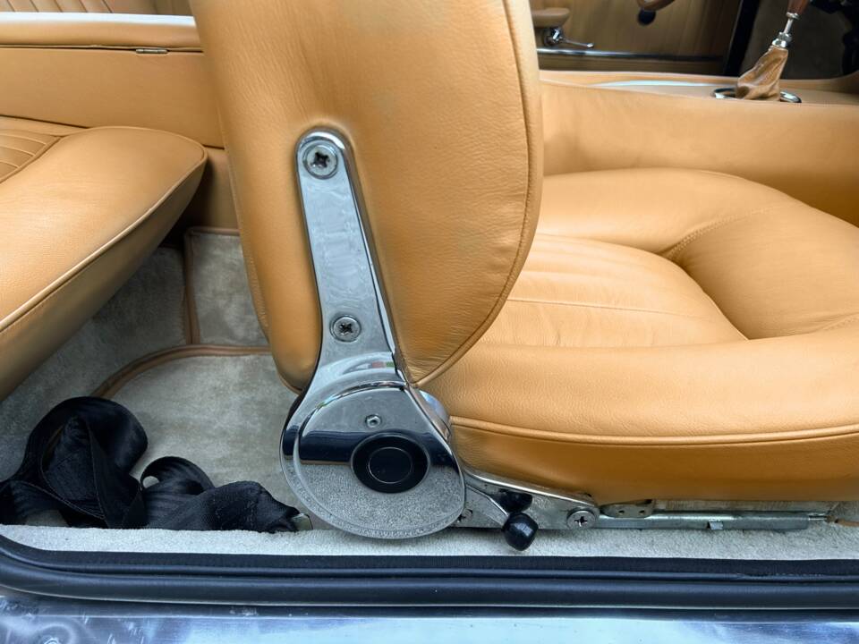 Image 46/101 of Maserati Mexico 4200 (1971)