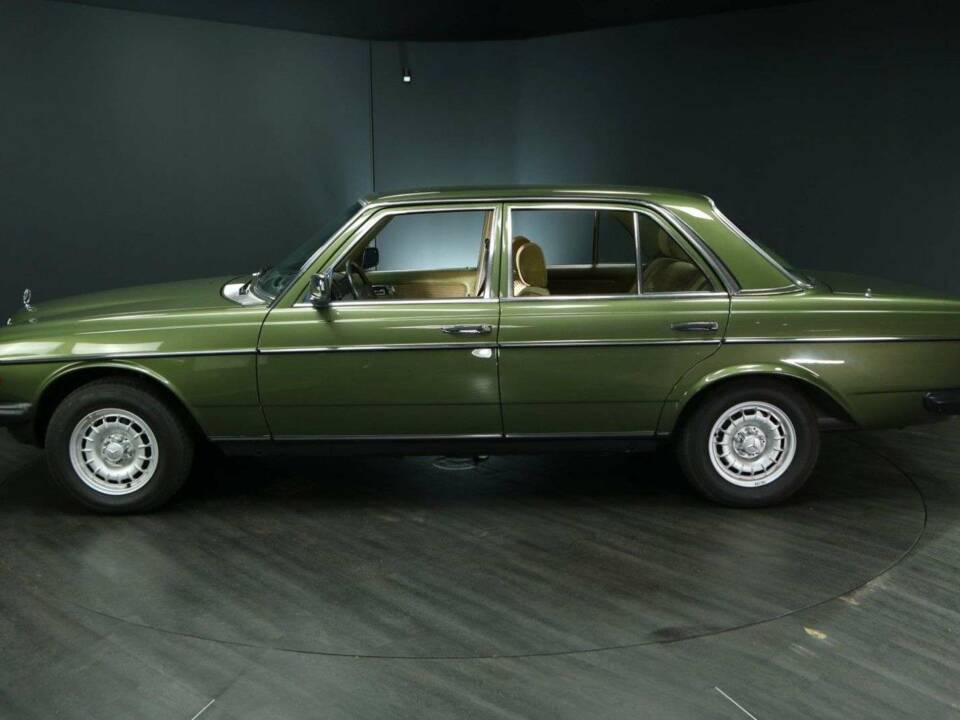Bild 3/50 von Mercedes-Benz 300 D (1981)
