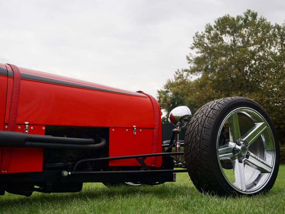 Image 5/20 of AX&CO Hotrod Warderer (1993)