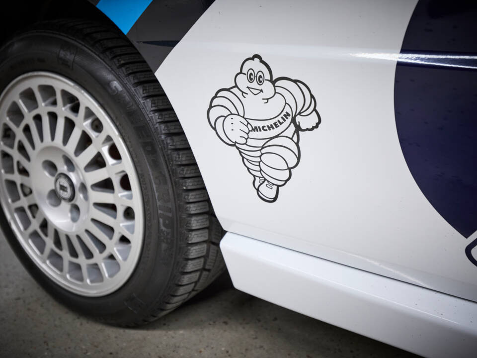 Bild 38/98 von Lancia Delta HF Integrale Evoluzione I &quot;Martini 6&quot; (1992)
