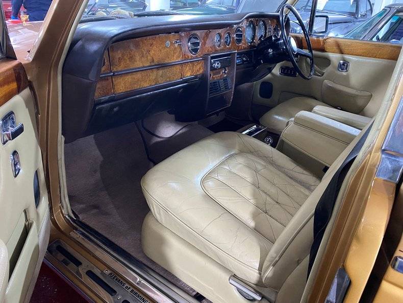 Image 12/50 of Bentley T 2 (1977)