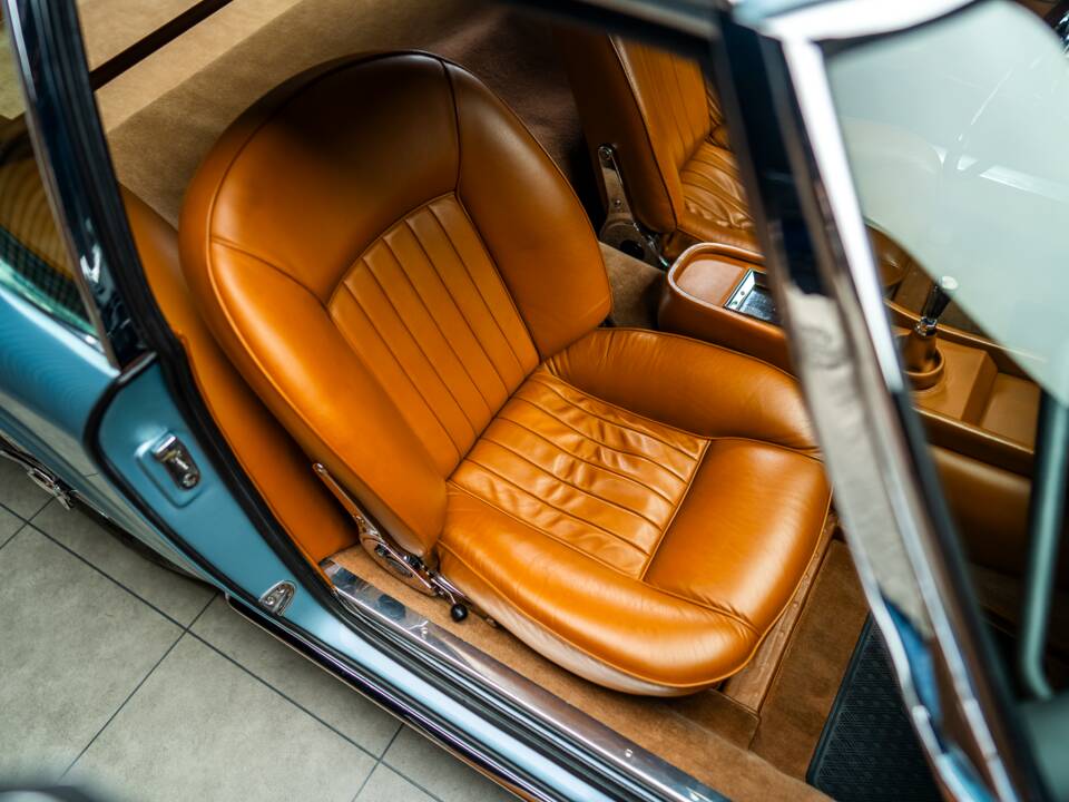 Image 64/97 of Maserati Mistral 3700 (1965)