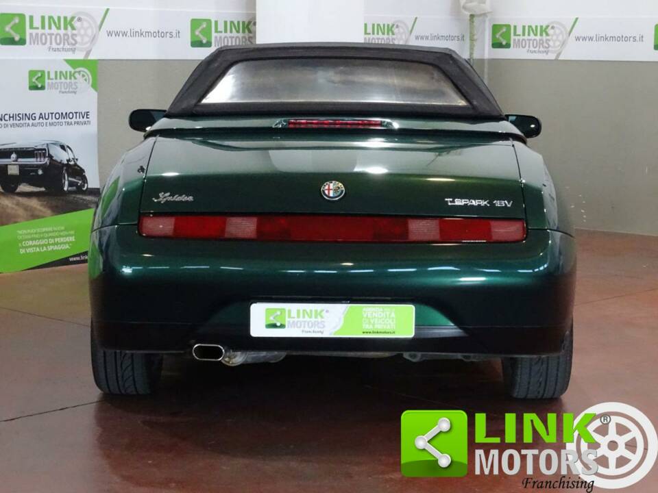 Immagine 8/10 di Alfa Romeo Spider 2.0 Twin Spark 16V (1995)